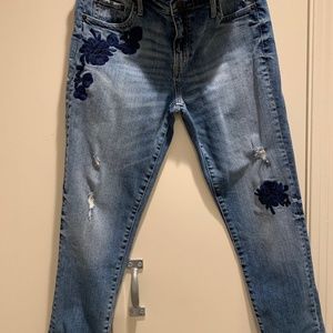 Gap  mid rise distress jeans girlfriend style. embroidered flowers